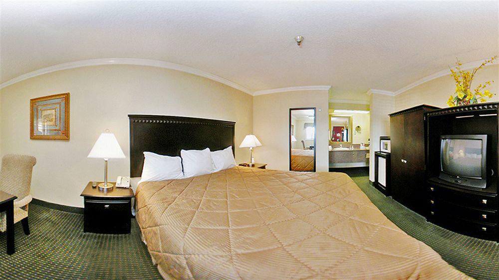 Travelodge By Wyndham Chatsworth Los Angeles Esterno foto